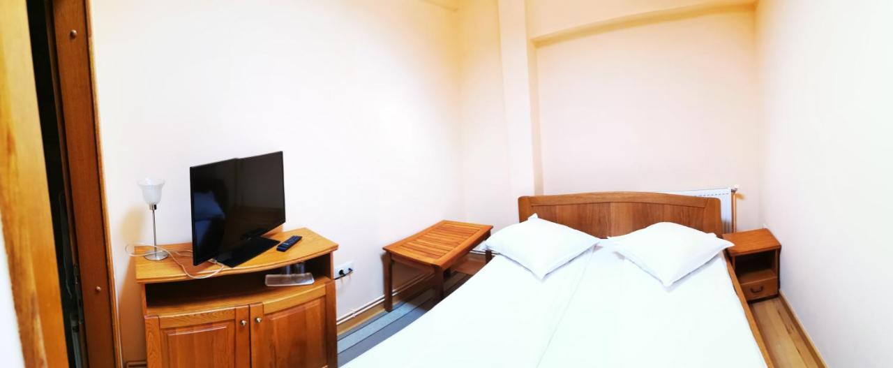 Rakoczi Center Bed and Breakfast Odorheiu Secuiesc Eksteriør billede
