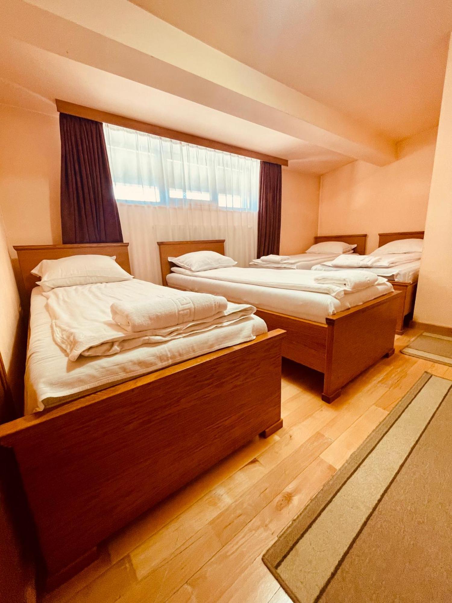 Rakoczi Center Bed and Breakfast Odorheiu Secuiesc Eksteriør billede