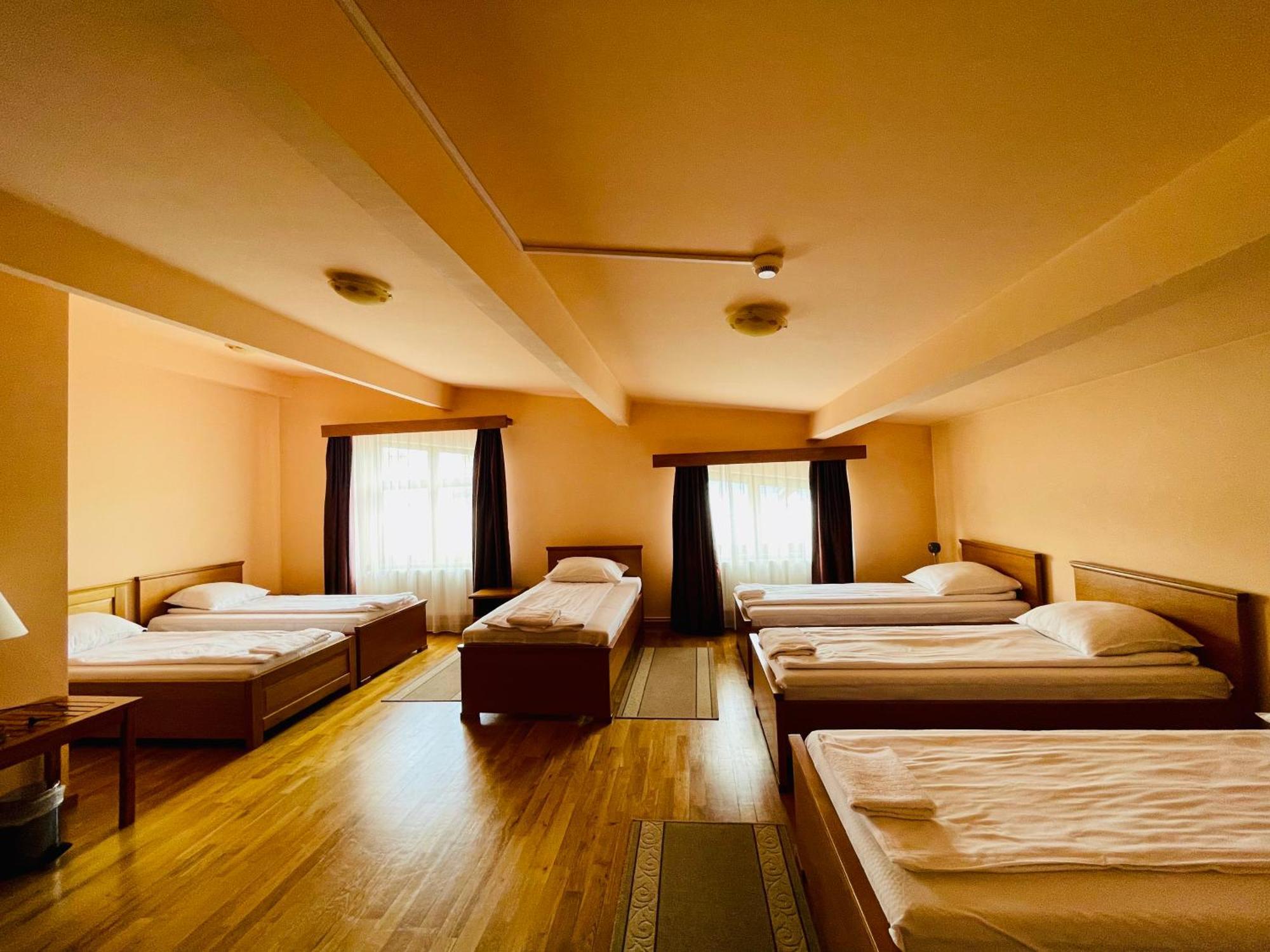 Rakoczi Center Bed and Breakfast Odorheiu Secuiesc Eksteriør billede